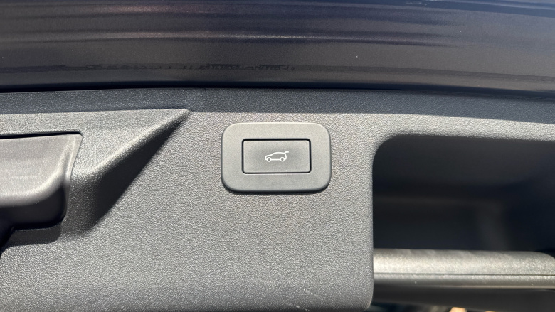 Land Rover Discovery Sport 1.5 P300e Urban Edition 5dr Auto [5 Seat] Station Wagon